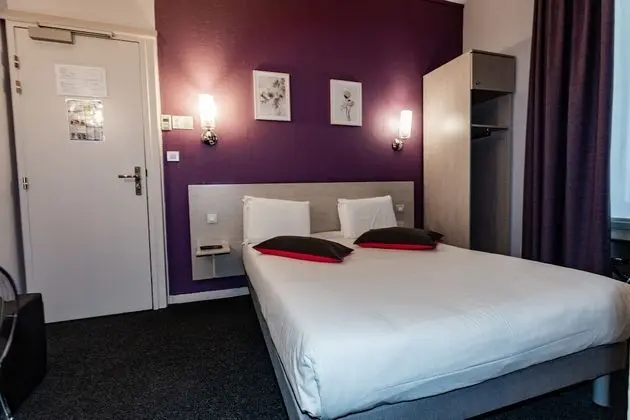 Chambre Double (Climatisée)