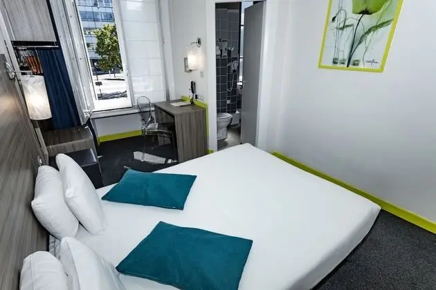 Chambre Double (Climatisée)