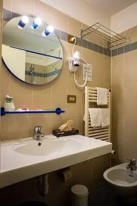 Üç Kişilik Oda, Balkon