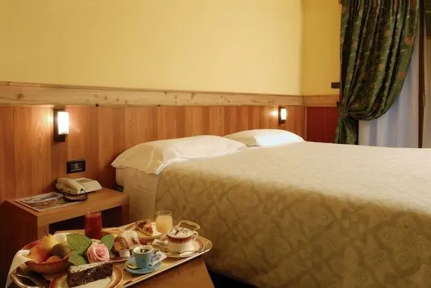 Üç Kişilik Oda, Balkon