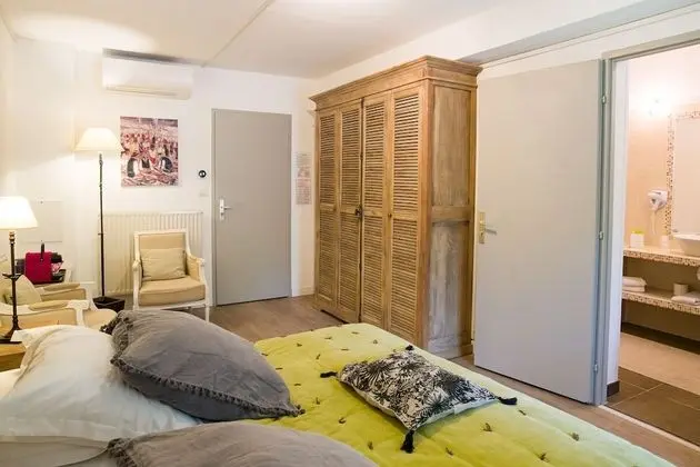 Chambre Double Supérieure climatisée