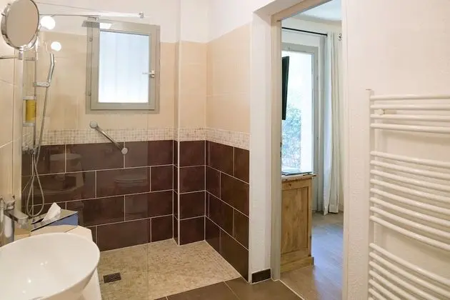 Chambre Double Supérieure climatisée
