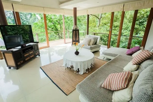 4 Bedroom Villa with Private Pool