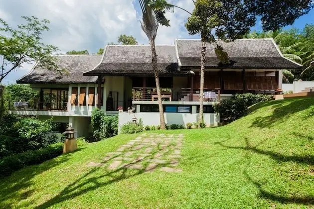 4 Bedroom Villa with Private Pool