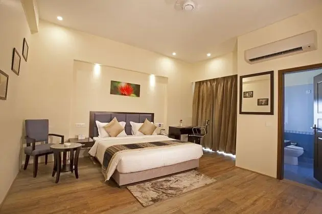 Luxury Oda, 1 En Büyük (King) Boy Yatak, Bahçe Manzaralı