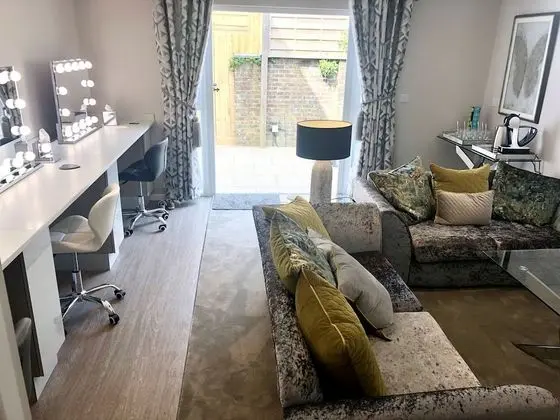 Süit (Pamper & Prep Suite)