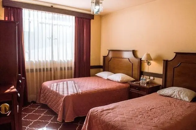 Tek Büyük Yataklı Oda