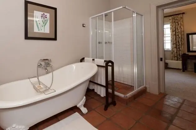 Luxury Tek Büyük veya İki Ayrı Yataklı Oda