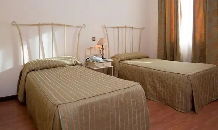 Basic Tek Kişilik Oda