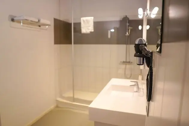 Standard Tek Büyük veya İki Ayrı Yataklı Oda, Bahçe Manzaralı
