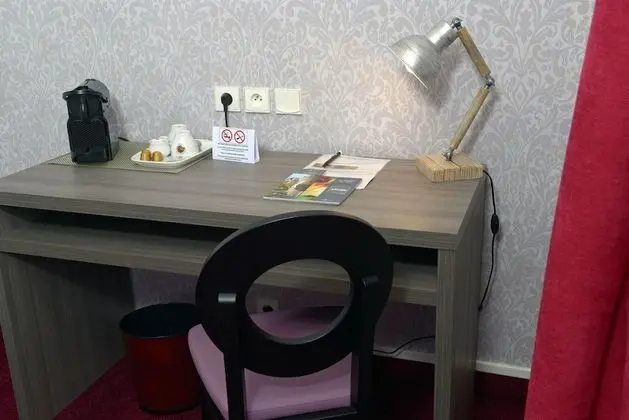 Exclusive Double/Single