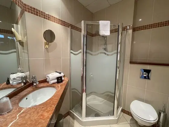 Standard Tek Büyük veya İki Ayrı Yataklı Oda