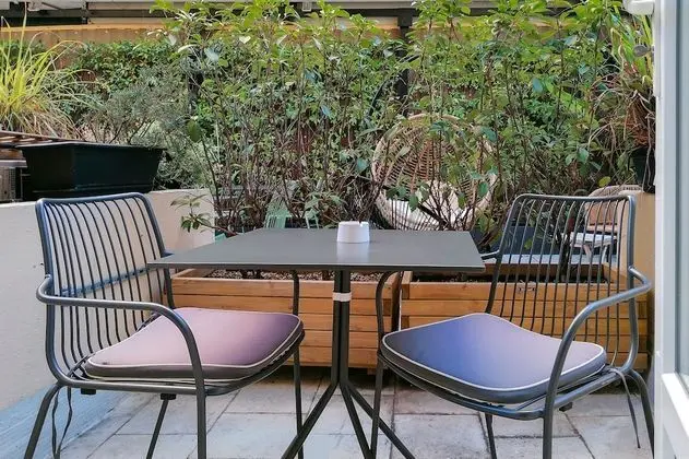 Superior Oda, Balkon