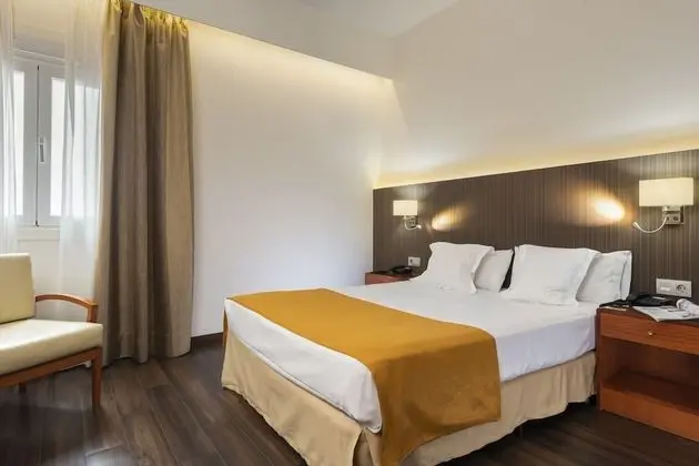 Tek Büyük Yataklı Oda (with extra bed)