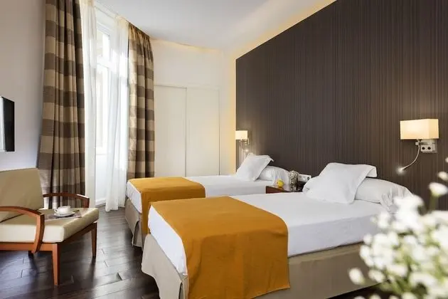 Tek Büyük Yataklı Oda (with extra bed)