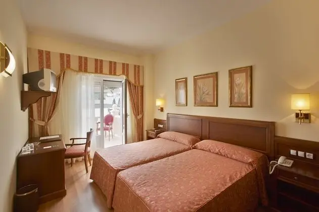 İki Ayrı Yataklı Oda