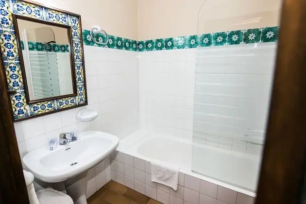 Standard Büyük Yataklı Tek Kişilik Oda, Zemin Kat