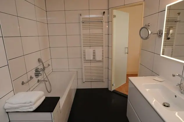 Junior Süit, 2 Tek Kişilik Yatak, Küvet