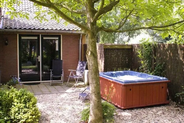 Süit, Sıcak Su Küveti