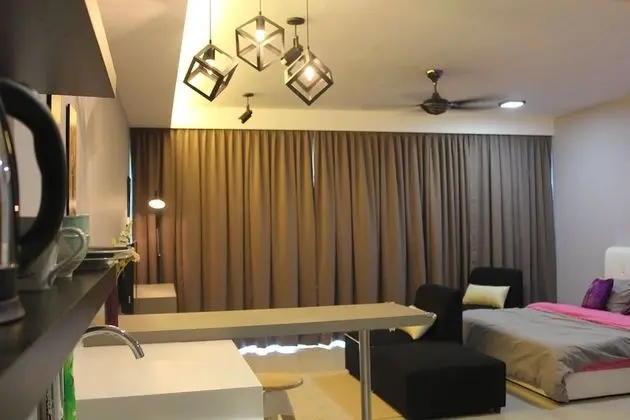 Deluxe Stüdyo, 1 En Büyük (King) Boy Yatak, Havuz Manzaralı