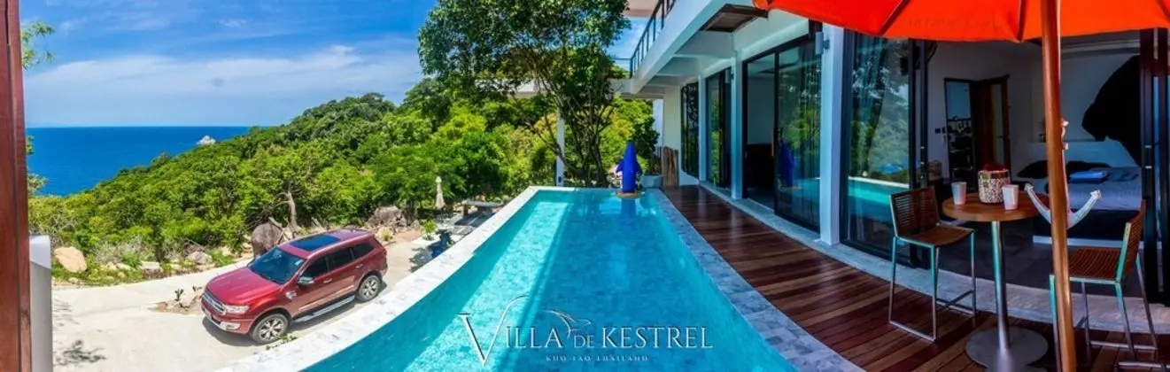 2 Bedrooms Villa