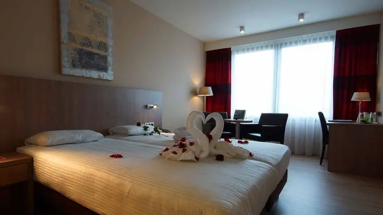 Superior Tek Büyük veya İki Ayrı Yataklı Oda