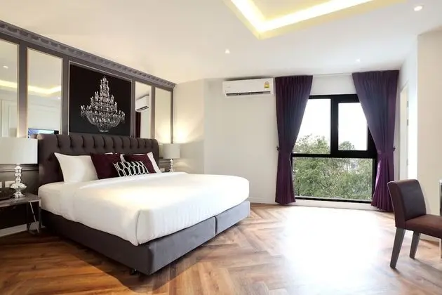Deluxe Tek Büyük Yataklı Oda
