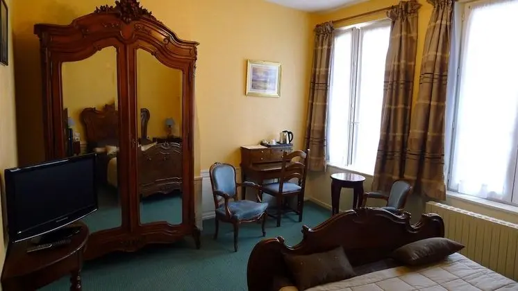 Tek Büyük Yataklı Oda