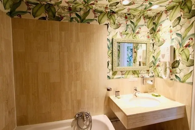 Classic Tek Büyük Yataklı Oda