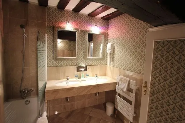 Tek Büyük Yataklı Oda (Charme)