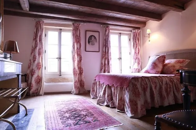 Classic Tek Büyük Yataklı Oda