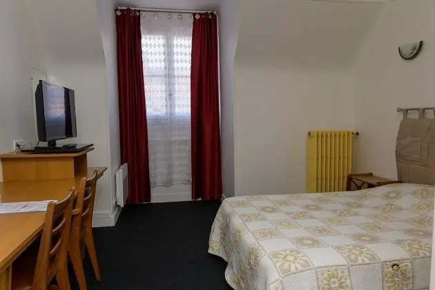 Classic Tek Büyük Yataklı Oda