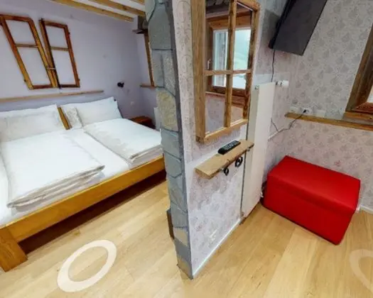 Deluxe Üç Kişilik Oda