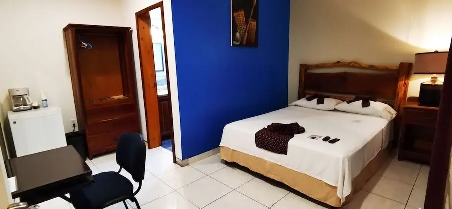 Premium Tek Büyük Yataklı Oda