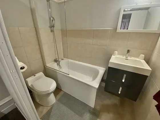 Tek Büyük Yataklı Oda