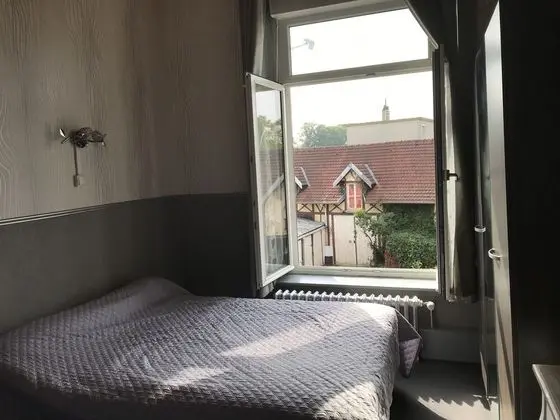 Tek Büyük Yataklı Oda