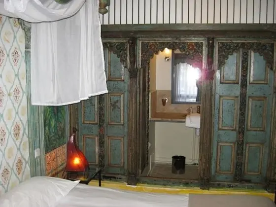 Comfort Tek Büyük Yataklı Oda