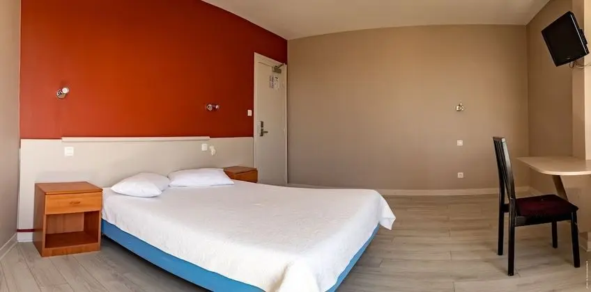 Standard Tek Büyük Yataklı Oda