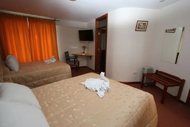 Tek Büyük Yataklı Oda, 2 Tek Kişilik Yatak