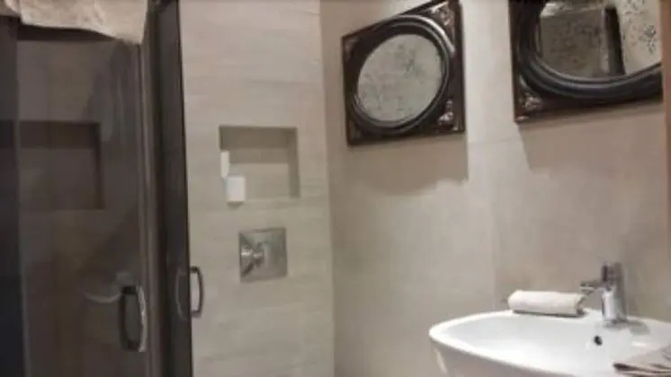 Deluxe Tek Büyük Yataklı Oda, Balkon