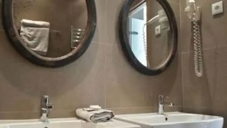 Deluxe Tek Büyük Yataklı Oda, Balkon