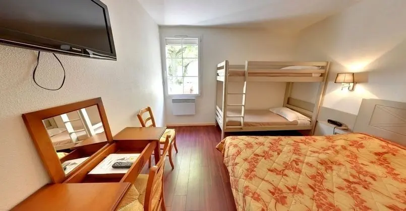 Family Üç Kişilik Oda