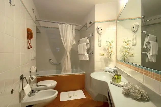 Standard Oda, 1 Büyük (Queen) Boy Yatak (Twin bed on request)