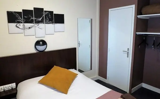 Business Büyük Yataklı Tek Kişilik Oda
