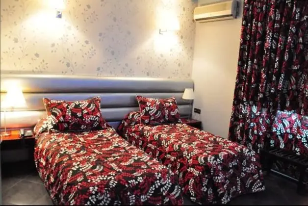 Standard Tek Büyük veya İki Ayrı Yataklı Oda