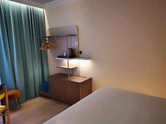 Comfort Tek Büyük Yataklı Oda