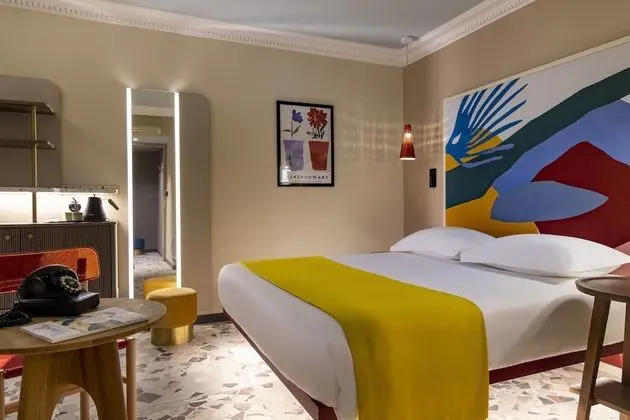 Comfort Tek Büyük Yataklı Oda