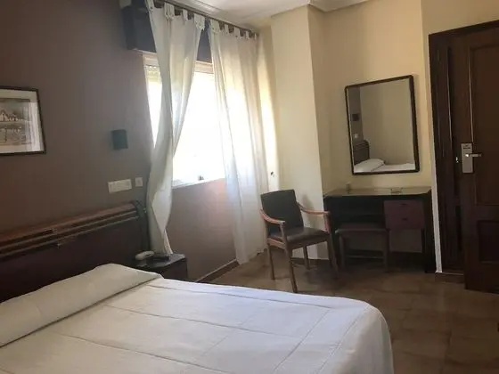 Tek Büyük veya İki Ayrı Yataklı Oda