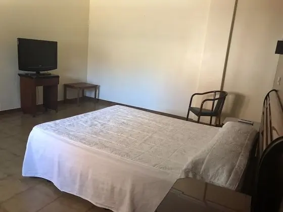 Üç Kişilik Oda
