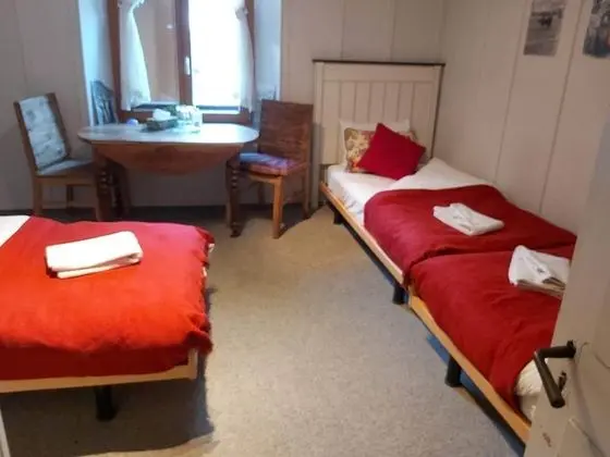 Basic Üç Kişilik Oda